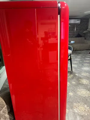 smeg refregirator 250 LTr made in italy origional used very good condition