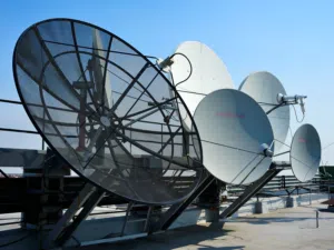 Satellite dish/ Wifi/ Camera/ tv repair quality work إصلاح أطباق الأقمار الصناعية/ أجهزة الواي فاي/