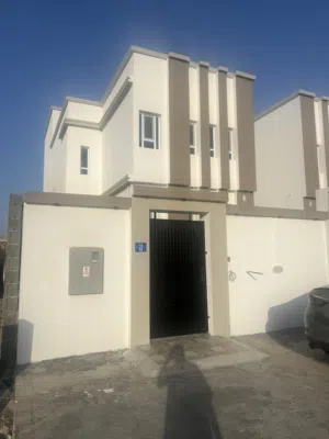 للإيجار غرف خاصة بالمعلمات فقط، موقع مميز وسكن هادئ
