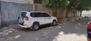 برادو 2004عرطه برادو ستة بستوم مديل 2004 جير تماتيك تاير علاقي بسعر 30الف سعودي قابل للتفاوض للتوصل