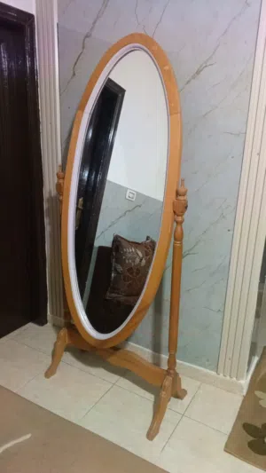 مرآه بيضاويه متحركه