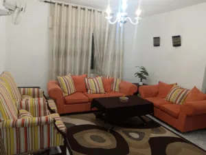 طقم سبع مقاعد
