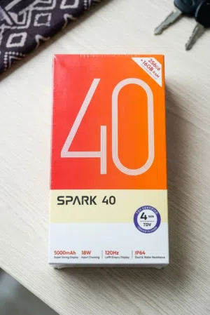 جهاز Spark 40 جديد مسلفن (باكيت مغلق) - بسعر مناسب جداً