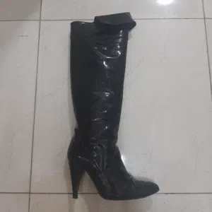 Versace boots حذاء فرزاتشي