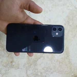 Apple iPhone 11 64 GB in Tripoli