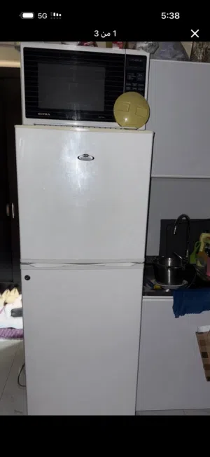 براد بحالة جيدة موجود في ابوظبي جانب مركز مدينة زايد للتسوق