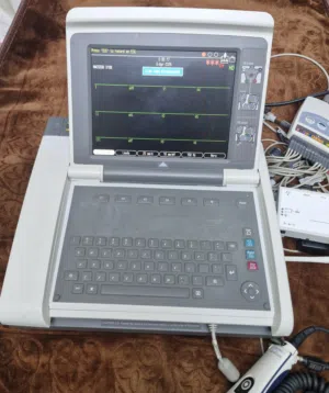 GE HealthCare ECG system Model : MAC 5500 HD-10.4 inches LCD- wifi- cales and sensor included