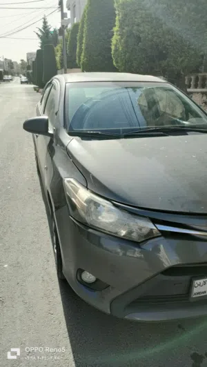 تيوتا يارس 2016 سيدان