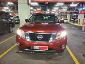 GCC Nissan Pathfinder S AWD - Ultra Low Mileage (115k km) - Clean Condition".