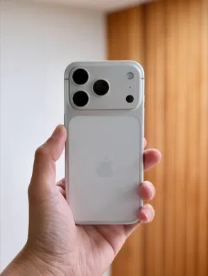 iPhone 17 pro 256gb silver