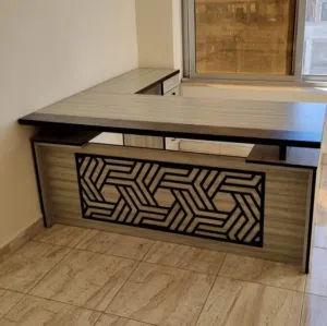 مكتب مدير مع جانبية وادراج وطاولة توصيل مجاني.. لامينيت للأثاث المكتبي  أعلى جودة واقل الأسعار