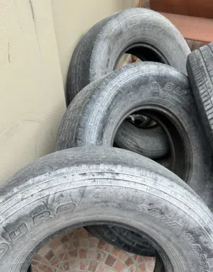 للبيع اربع بوالين ديرو 17