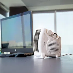 مدفأة مروحة محمولة 2000 واط، من شركة RAF سرعتان للتسخين