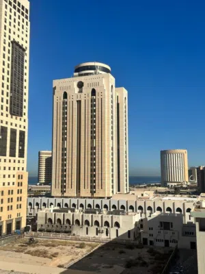 للبيع أو للإيجار  شقة دوبلكس مميزة في شارع المعري – طرابلس