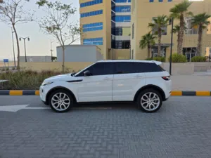 Dhs 21000/= Range Rover Evoque 2014  Gulf Specs 2.0 L -  V4 -  بحالة ممتازة جداً خليجي فل اوبشن