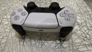 للبيع جهاز تحكم سوني PS5 اصلي