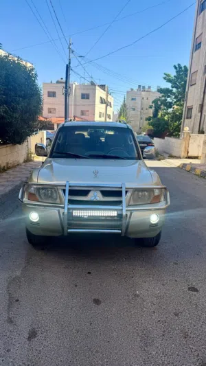 ميتسوبيشي باجيرو موديل 2006 فل الفل 7جيد