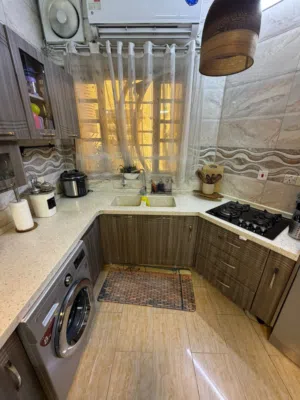 مطبخ مستعمل من شركه طراز المعروفه للبيع