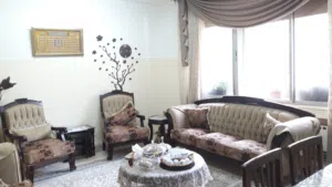 طقم كنب سبع مقاعد بحالة ممتازة جدا