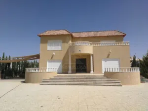 4 Bedrooms . More than 6 bathrooms . 614 m20