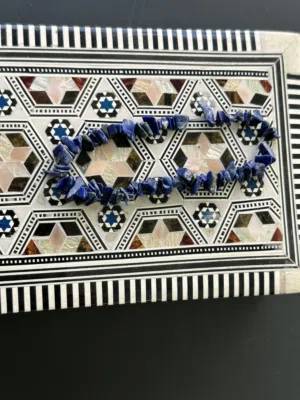 أسرة حجر لازورد