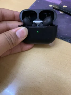 Black Matte Apple Airpods Pro 1