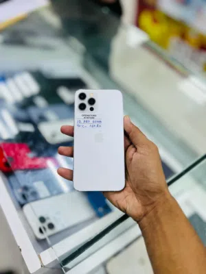 iPhone 12 Pro- 256 GB - 90% Battery life - Amazing performance