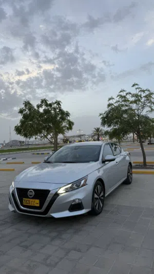 Used Nissan Altima in Al Dakhiliya