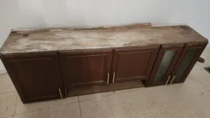 دولاب شبه نضيف للبيع