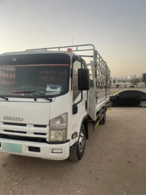 ايسوزو بيك اب