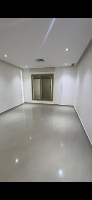 للإيجار شقة ارضيه بالفنيطيس