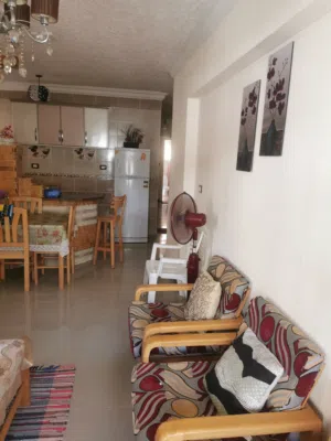 شقة للبيع في النخيل دور 3 بحري
