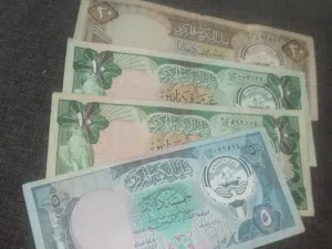 مجموعه عملات ورقيه ومعدنيه كويتيه ومصريه واجنبيه مكونه من 149 قطعه+ وسام التحرير الكويتي