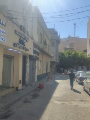 محل هواتف للبيع شارع المدار عتبه اسمه مركز المرسى