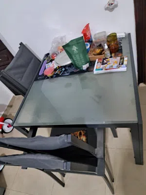 Dinning table with 4 chairs