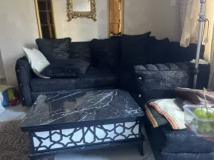 كورنر مع طاولة وسط