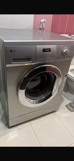 غساله ال جي 7 كيلو بحاله ممتازه