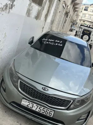 كيا ابوتما البيه السياره فيها وحد جيد امامي باقي مضروب