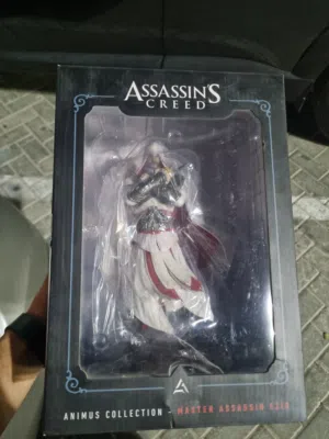 Ubisoft Collectibles Assassin's Creed 24cm Ezio Statue (Collection Animus)