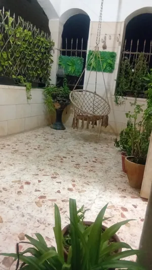 3 Bedrooms . 2 Bathrooms . 160 m23