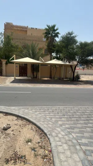 700 m2 More than 6 bedrooms Villa for Rent in Abu Dhabi Khalifa City