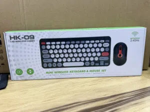 هذه مجموعة لوحة مفاتيح وماوس لاسلكية طراز HK-09