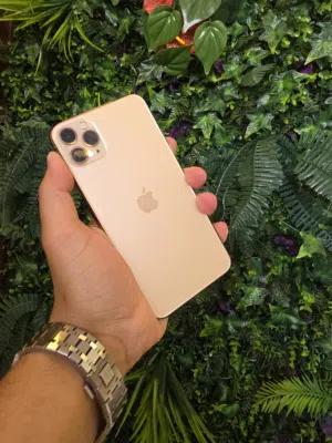 iPhone 11promax 64 نضيف اقرا الوصف