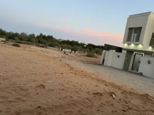ارض سكنيه للبيع