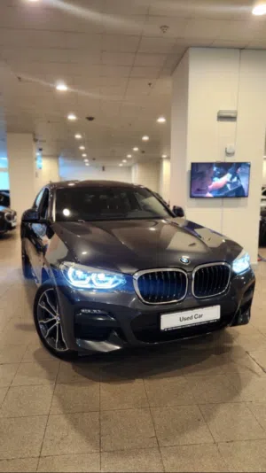 BMW X4 xDrive M Package فل اضافات وارد وكالة ابو خضر