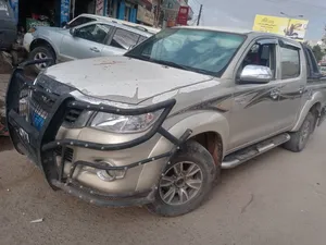 Used Toyota Hilux in Dhamar