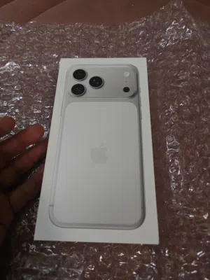 Apple iPhone 17 Pro Max 512 GB in Al Ain