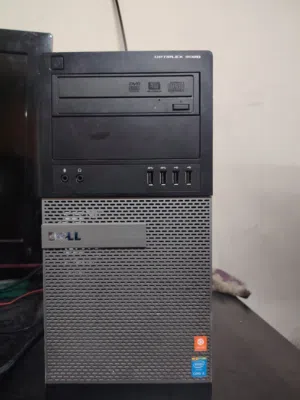 جهاز i5 جيل رابع رام8  500هاردسك وفيه سماعه داخليه