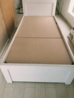 single bed for sale with matress