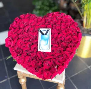 Luxury rose bouquets for all occasions بوكيهات ورد فاخرة لجميع المناسبات